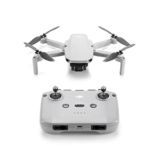 DJI Mini 2 SE, dron mini con cámara ligero y plegable con vídeo 2.7K, modos inteligentes, transmisión a 10 km, 31 minutos de vuelo, menos de 249 g, fácil de usar, fotos callejeras y de viajes